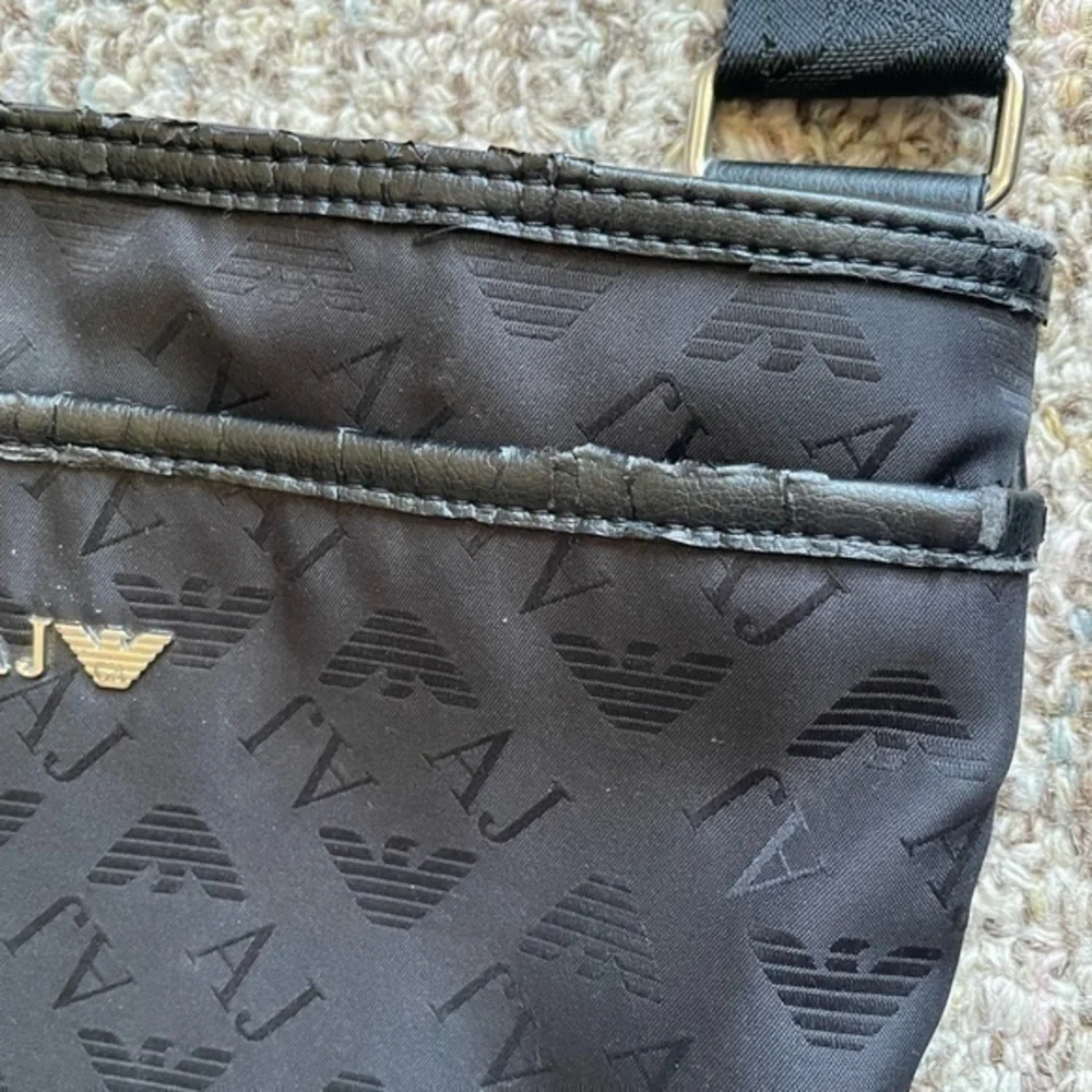 Armani Jeans Men's Black Logo Print Stash Messenger Bag